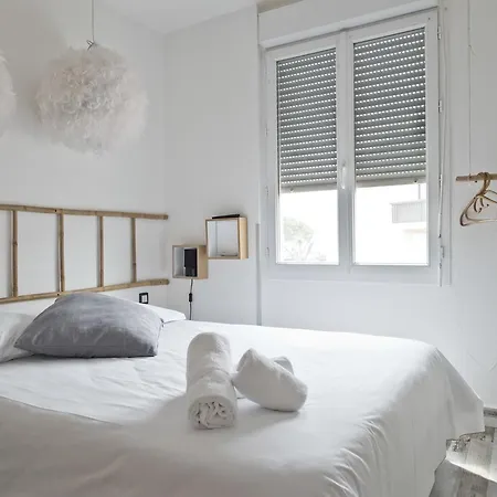Hotel Le 126 Frejus
