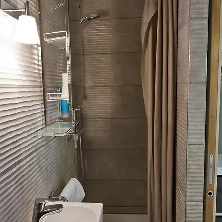 Le 126 Hotel Frejus
